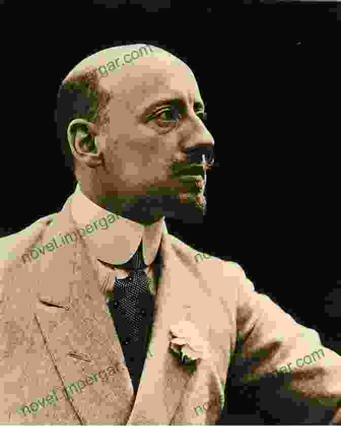 Gabriele D'Annunzio In His Characteristic飞行员 Uniform Leonardo And Gabriel Tim Tigner